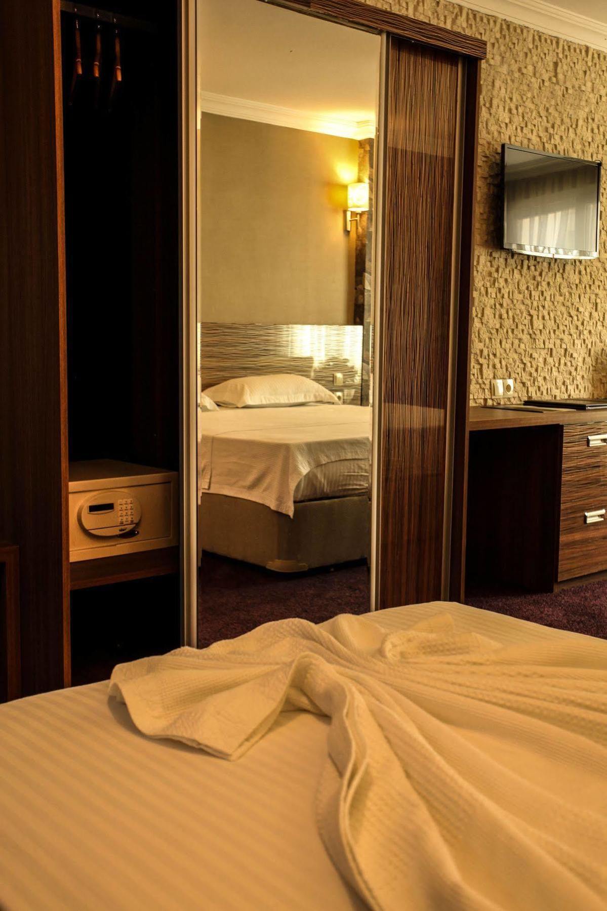 Grand Akçalı Otel İskenderun Extérieur photo